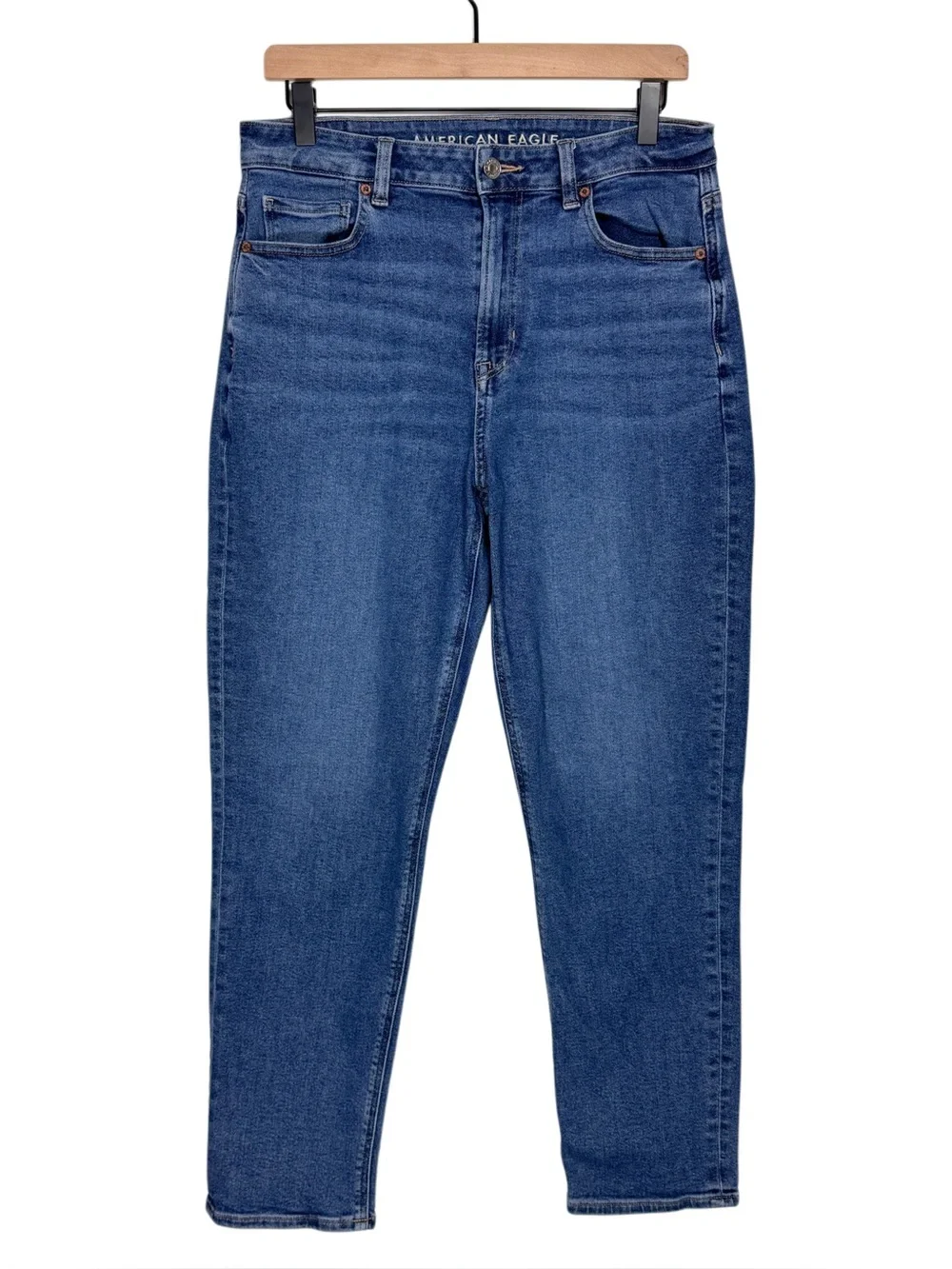 WJ529 {American Eagle} 